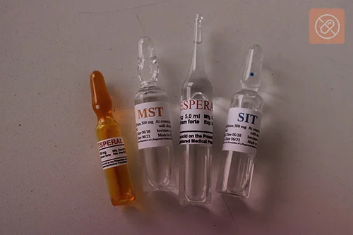 Ампулы с лекарством для кодирования